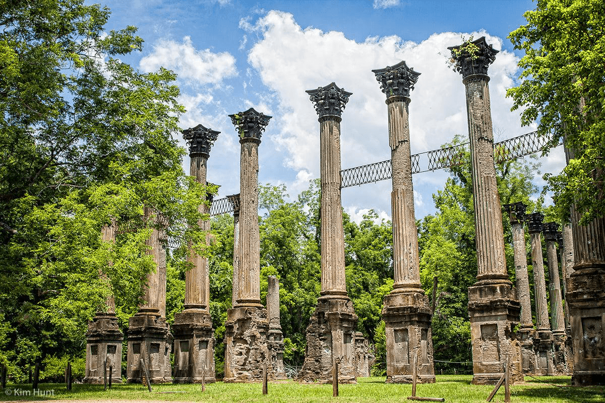 Historic Windsor Ruins in Mississippi